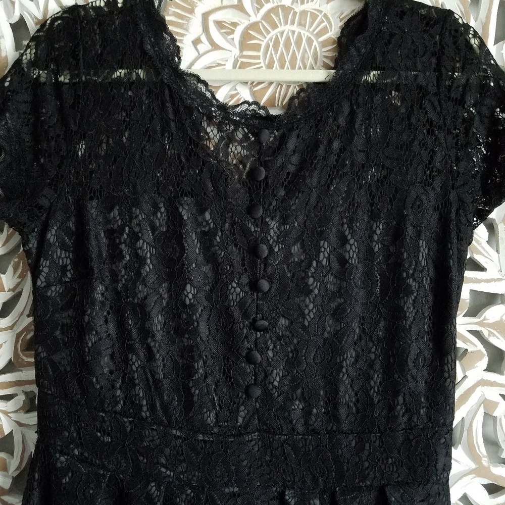 Dress - Picture 2 of 3